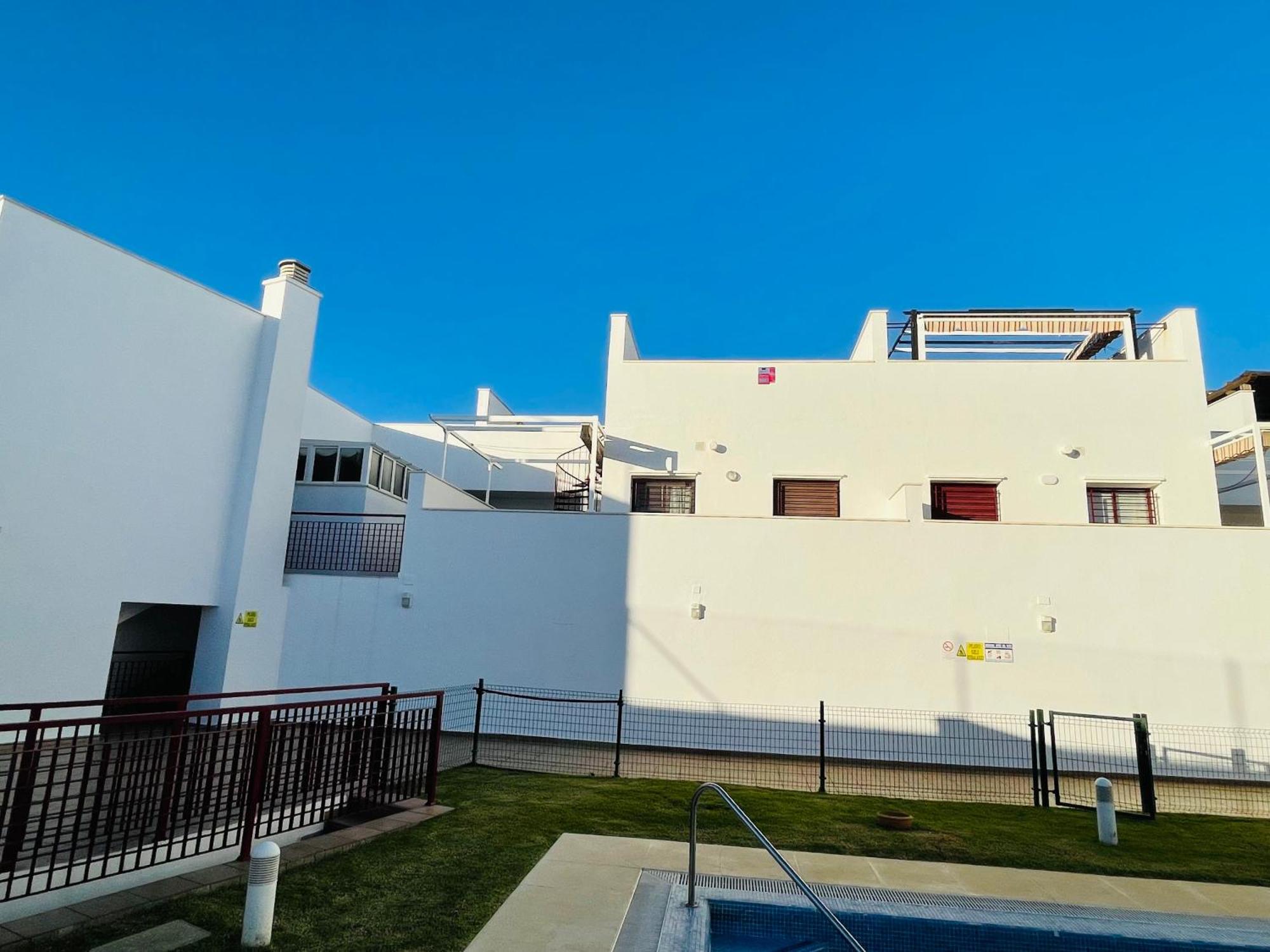 Atico Premium Conil Con 2 Terrazas, Parking, Piscina, Aire Ac Y Wifi -Solo Familias Y Parejas- Apartment Conil De La Frontera Luaran gambar